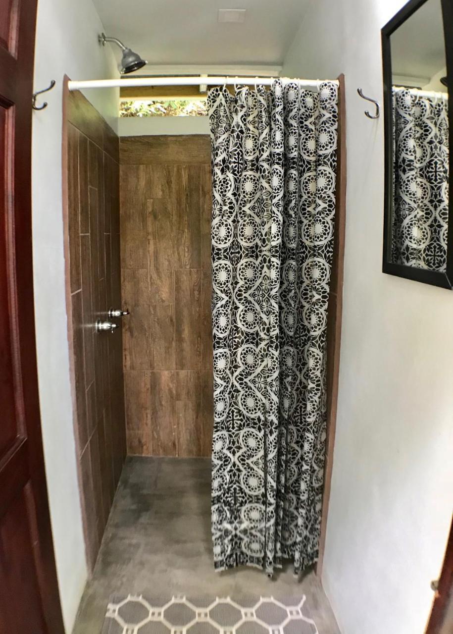 Luz En El Cielo Eco-B&B/Hostel Монтесума Екстериор снимка
